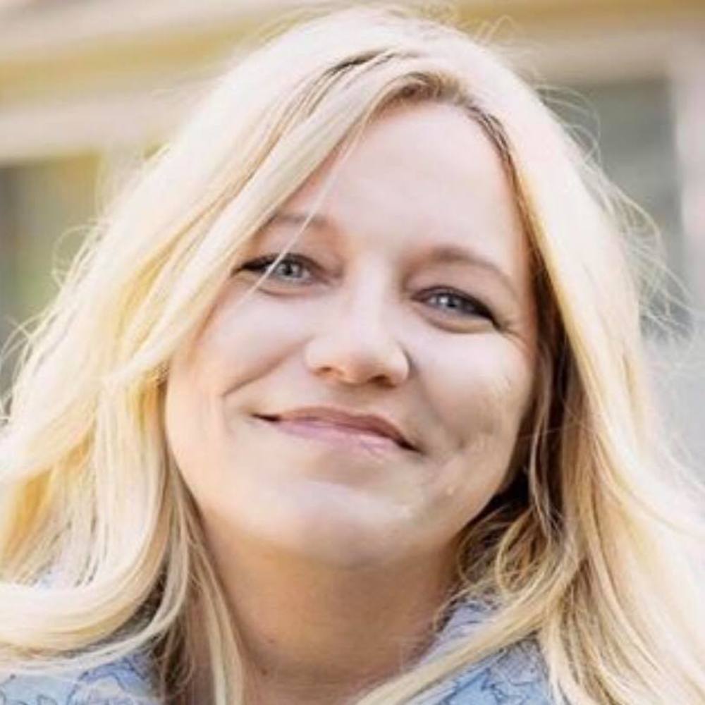 Meet your Posher, Joni